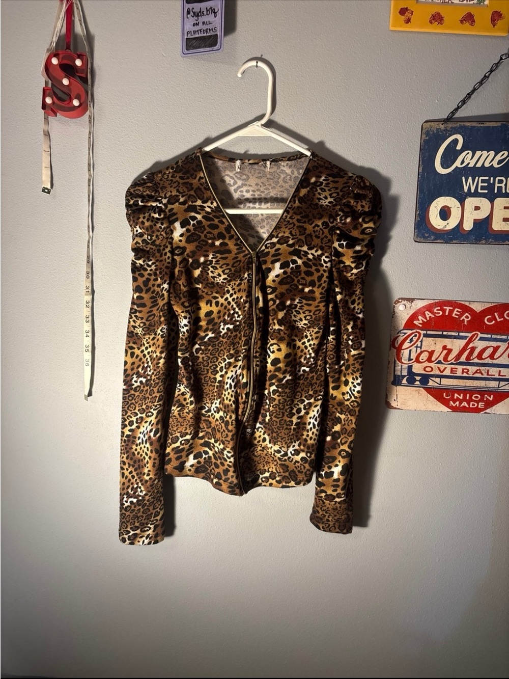 y2k animal print zip up sweater // Leopard Print V-Neck Long Sleeve Top - Brown